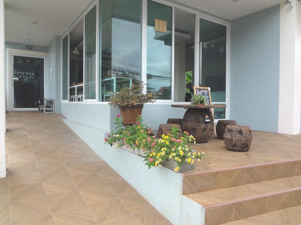 The 9Th House Hotel Krabi town Екстериор снимка